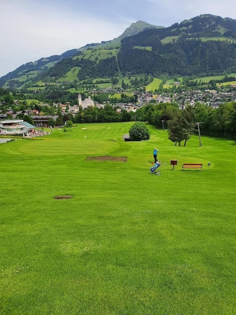 Retro Apartment Kitzbuehel Kültér fotó